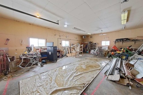 74120 100 Range Road, Kinuso, AB - Indoor
