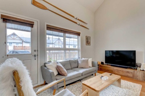 210-112 Kananaskis Way, Canmore, AB - Indoor Photo Showing Living Room