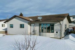 6 Hillside Avenue Swan Hills, AB T0G 2C0