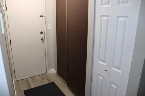 105B-5611 9 Avenue, Edson, AB - Indoor Photo Showing Other Room