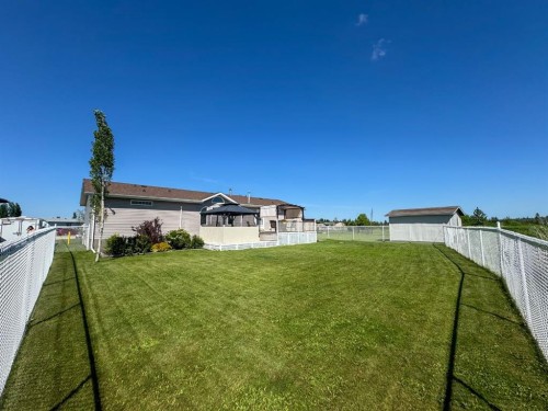 25 Keystone Place, Whitecourt, AB 
