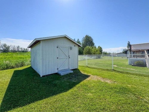 25 Keystone Place, Whitecourt, AB 