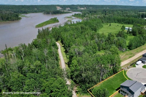 68 Pritchard Drive, Whitecourt, AB 