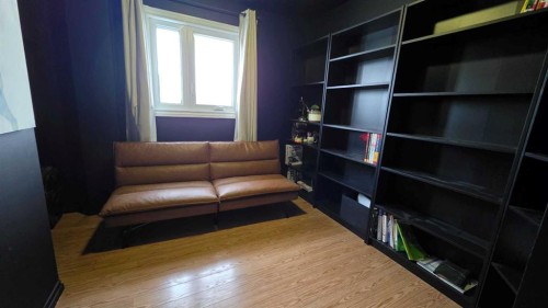 525 4 Avenue, Fox Creek, AB - Indoor