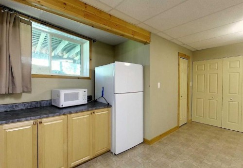 53509B Range Road 171, Rural Yellowhead County, AB - Indoor Photo Showing Kitchen