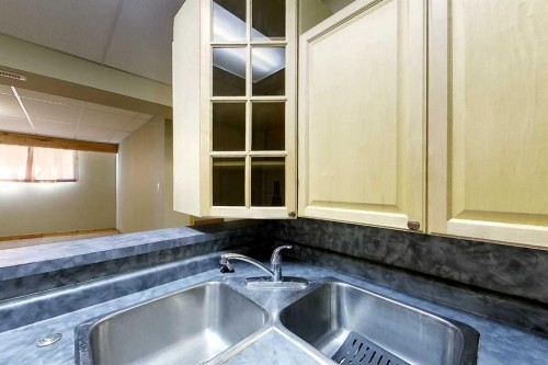53509B Range Road 171, Rural Yellowhead County, AB - Indoor Photo Showing Kitchen With Double Sink