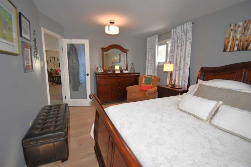 103B Laurel Square, Hinton, AB - Indoor Photo Showing Bedroom