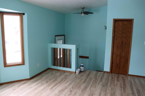 5105 8 Avenue, Edson, AB - Indoor Photo Showing Other Room