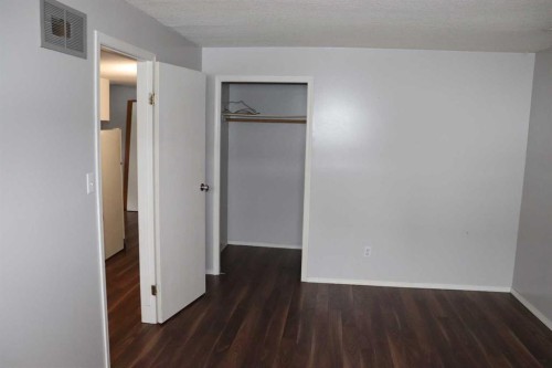 5105 8 Avenue, Edson, AB - Indoor Photo Showing Other Room