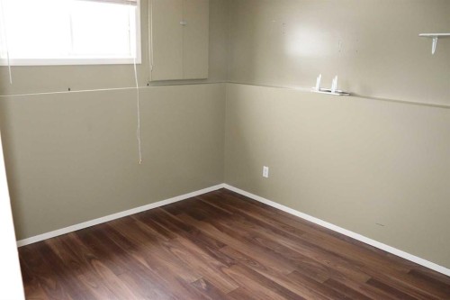 5105 8 Avenue, Edson, AB - Indoor Photo Showing Other Room
