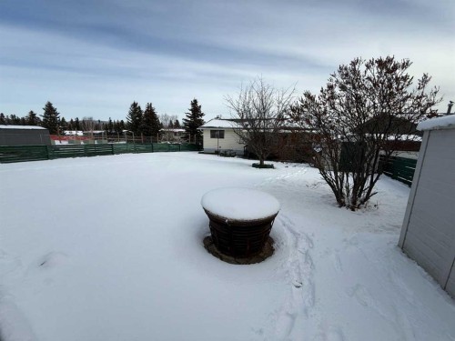 202 Maligne Drive, Hinton, AB - Outdoor