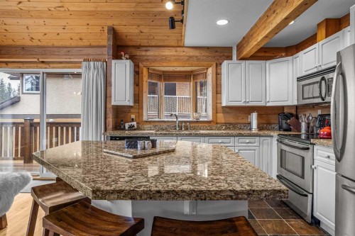 181 Carey, Canmore, AB - Indoor Photo Showing Kitchen With Upgraded Kitchen