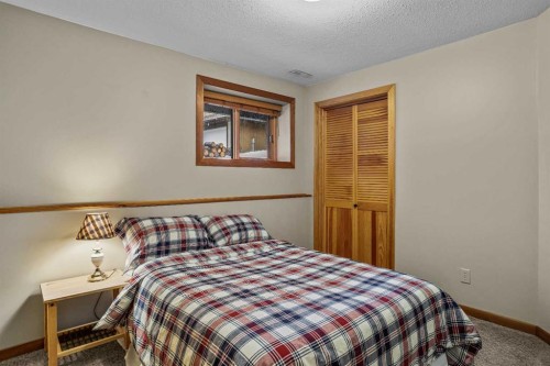 181 Carey, Canmore, AB - Indoor Photo Showing Bedroom