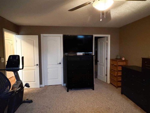 845 12 Street Se, Slave Lake, AB - Indoor