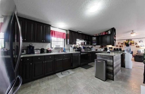 2330 Waskway Drive, Wabasca, AB - Indoor Photo Showing Kitchen