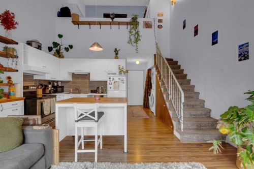 310-414 Squirrel Street, Banff, AB - Indoor