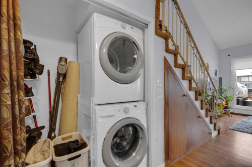 310-414 Squirrel Street, Banff, AB - Indoor Photo Showing Laundry Room