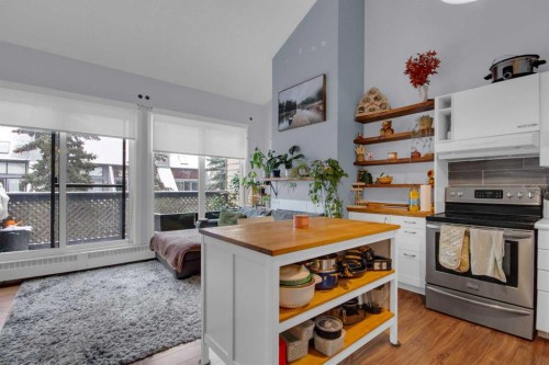 310-414 Squirrel Street, Banff, AB - Indoor Photo Showing Kitchen