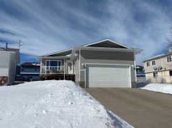 4509 32 Street  Athabasca, AB T9S 2B2