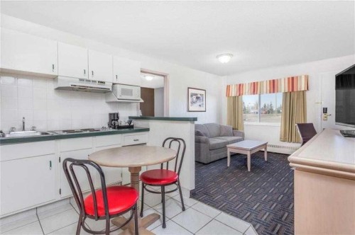 5720 44 Avenue, Stettler, AB 