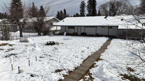 4230 5 Avenue, Edson, AB - Outdoor