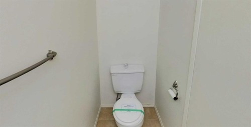 20-5215 6 Avenue, Edson, AB - Indoor Photo Showing Bathroom