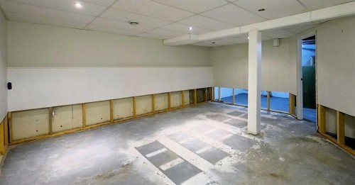 20-5215 6 Avenue, Edson, AB - Indoor