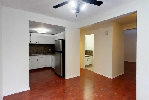 20-5215 6 Avenue, Edson, AB - Indoor Photo Showing Kitchen