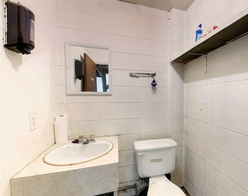 A,B,C,D-5946 3 Avenue, Edson, AB 