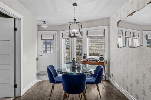 9-420 Squirrel Street, Banff, AB - Indoor Photo Showing Dining Room