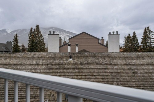 9-420 Squirrel Street, Banff, AB -  Photo Showing Other Room