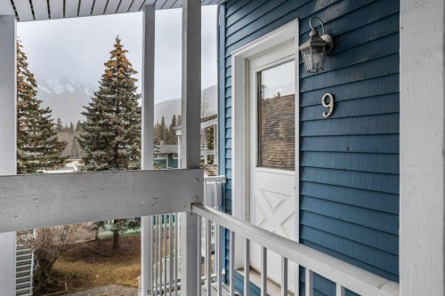9-420 Squirrel Street, Banff, AB - Outdoor