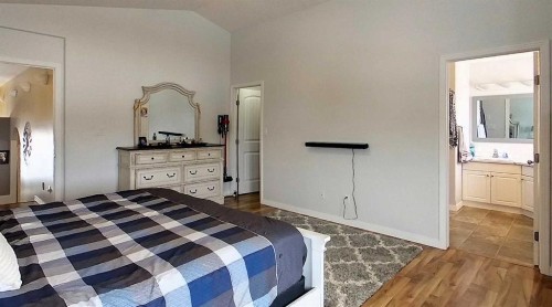 4119 16 Avenue Ne, Edson, AB - Indoor Photo Showing Bedroom