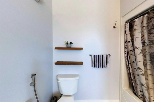 4119 16 Avenue Ne, Edson, AB - Indoor Photo Showing Bathroom