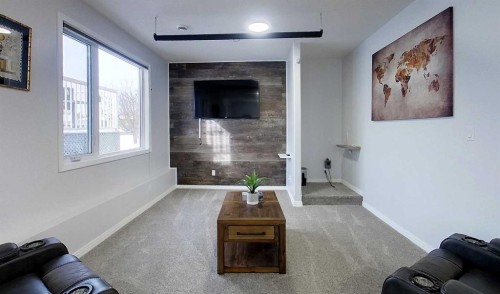 4119 16 Avenue Ne, Edson, AB - Indoor