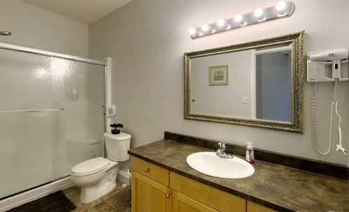 4119 16 Avenue Ne, Edson, AB - Indoor Photo Showing Bathroom