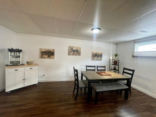 5906 12 Avenue, Edson, AB - Indoor Photo Showing Dining Room