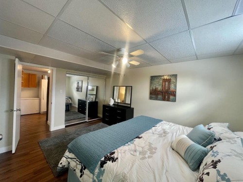5906 12 Avenue, Edson, AB - Indoor Photo Showing Bedroom