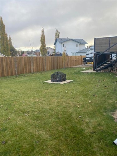 5906 12 Avenue, Edson, AB - Outdoor