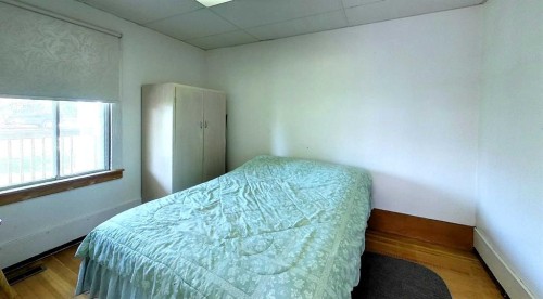 4827 5 Avenue, Edson, AB - Indoor Photo Showing Bedroom