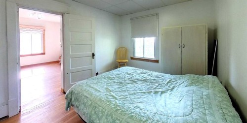4827 5 Avenue, Edson, AB - Indoor Photo Showing Bedroom