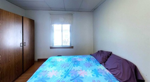 4827 5 Avenue, Edson, AB - Indoor Photo Showing Bedroom