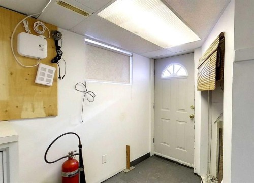 4827 5 Avenue, Edson, AB - Indoor