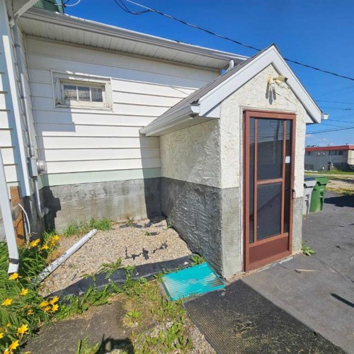 4827 5 Avenue, Edson, AB - Outdoor With Exterior