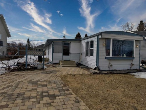 108 3 Street SW Slave Lake, AB T0G 2A4