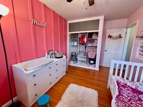 122 Willow Drive, Hinton, AB - Indoor Photo Showing Bedroom
