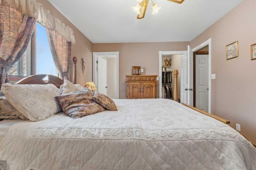 26 Trading Post Trail, Whitecourt, AB - Indoor Photo Showing Bedroom