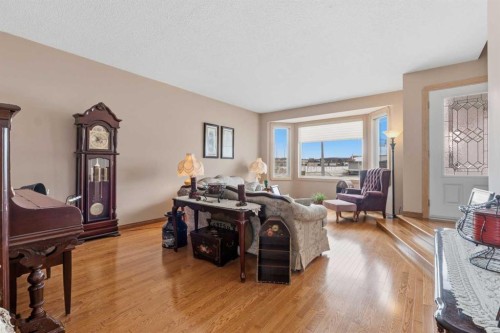 26 Trading Post Trail, Whitecourt, AB - Indoor Photo Showing Living Room