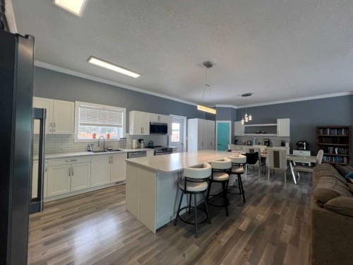 4024 6 Avenue, Edson, AB - Indoor