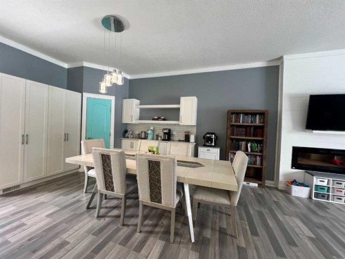 4024 6 Avenue, Edson, AB - Indoor Photo Showing Dining Room